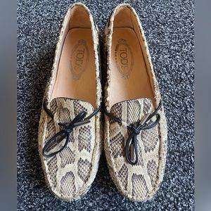 Tods Snakeskin Driving Mocs sz 39